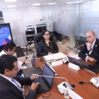 La asambleísta Mireya Pazmiño (c) es una de las convocadas.