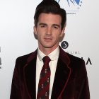 Drake Bell tiene 36 años.