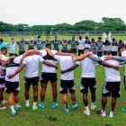 Una oración antes del entrenamiento lo hizo Emelec.