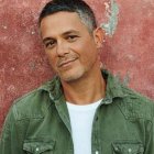 Alejandro Sanz mantiene su vigencia en el público. Su carrera abarca más de tres décadas sobre los escenarios y los estudios de grabación.