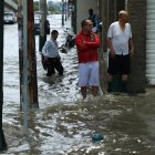 Las lluvias intensas inundan rápidamente a la ciudad