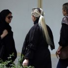 Las autoridades iraníes comenzaron el sábado a aplicar un plan para reimponer el uso del velo