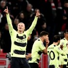 Erling Haaland falló un penal y marcó un gol en el empate ante el Bayern Múnich.