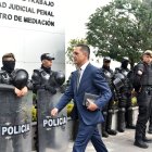 Custodia. Policías custodiaron uno de los accesos al Complejo Judicial.