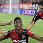 El delantero ecuatoriano espera sumar minutos con el club argentino.