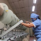 ING. CHARLES DÁVILA PROPIETARIO DE LA EMPRESA HILACRIL QUIEN REALIZÓ UN RECORRIDO DE COMO SE ESTA TRABAJANDO LUEGO DE LA CUARENTENA DWL COVID 19 05 DE JUNIO DEL 2020 ANGELO CHAMBA Agencia (ag-expreso ag-extra ag-Quito)