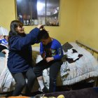 Madre enfrenta dificultades económicas para cuidar su hijo con discapacidad