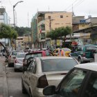 El estacionamiento a doble columna también está prohibido en el centro de la ciudad.

Agencia (ag-extra)