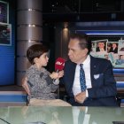 Con su nieto, Alfonso.