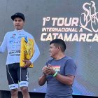 Santiago Montenegro se mantiene en el primer lugar en la competencia en Argentina.