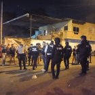 Un hombre de 19 años, identificado como Stalin  Muguerzs fue abatido de varios disparos. Ocurrió pasada las 20h30 en la ciudadela Las Orquídeas.