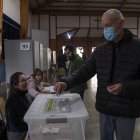 Ciudadanos participan en las elecciones del Consejo Constitucional 2023,