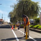 Desde muy temprano los trabajadores municipales iniciaron  la colocación de los separadores.