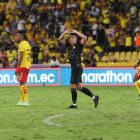 Fernando Gaibor celebra su anotación tras convertir de tiro penal.
