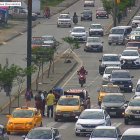 Este tipo de escenas es común en diversos tramos de la autopista Narcisa de Jesús, en Guayaquil.