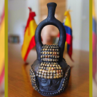 Ecuador donará réplicas de una vasija de la cultura prehispánica Mayo-Chinchipe, datada en torno al 3.500-3.350 a.C. y usada como recipiente para el cacao, a cuatro museos del chocolate en España.