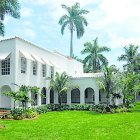 Inmueble.- Una de las mansiones ubicadas en Miami- Florida.