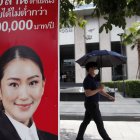 Imagen reciente de un cartel de la candidata del Puea Thai, Paetongtarn Shinawatra, a las elecciones en Tailandia. EFE/EPA/RUNGROJ YONGRIT
