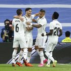 Marco Asensio (2° desde la izquierda) anotó el único tanto.