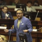 Oficialismo. Juan Fernando Flores es el jefe de la bancada del gobierno y los independientes.