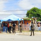 Salinas. Alrededor de la escena del crimen estaban los vecinos.