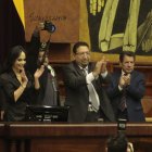 Reelectos. Marcela Holguín y Virgilio Saquicela quedan al frente de la Asamblea con un único propósito: terminar con el golpe constitucional ya iniciado.