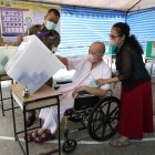 Centro de votación para las elecciones en Tailandia