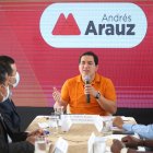 Andrés Aráuz dirige una actividad proselitista, cuando transcurría la campaña electoral para las presidenciales.