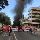 La AMT reportó cierre de la avenida Amazonas, a la altura del Ministerio de Educación.
