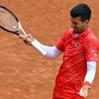 Rome (Italy), 17/05/2023.- Novak Djokovic of Serbia in action during his men"s quarter final round match against Holger Rune of Denmark (not pictured) at the Italian Open tennis tournament in Rome, Italy, 17 May 2023. (Tenis, Dinamarca, Italia, Roma) EFE/EPA/ETTORE FERRARI