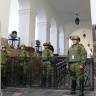 Los alrededores del Palacio de Carondelet permanecen custodiados por militares