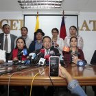 Saquicela estuvo acompañado por Yeseña Guamaní, Mireya Pazmiño y Esteban Torres.