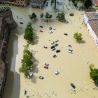 Centro de Lugo, cerca de Ravenna, Italia, se observa la inundación