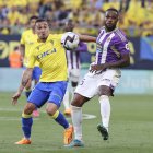 Valladolid cayó en su visita a Cádiz y luchará por evitar el descenso en LaLiga.