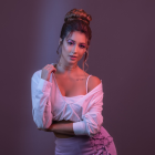 Samantha Quenedit tiene 23 años.