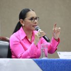 La presidenta del CNE, Diana Atamaint, presidió el Consejo Consultivo en el que se tomaron varias decisiones respecto a las elecciones anticipadas