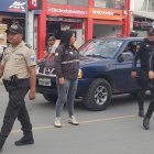 Miembros de la Policía ejecutan controles en algunas calles del cantón Playas.
