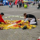 Quisapincha. Uno de los actos de los festejos que se cumplieron este 25 de mayo de 2023 fue el ritual de agrademicimiento a la madre tierra en la plaza de la parroquia.