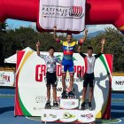 Bolaños (c) le dio al país dos medallas de oro en la categoría sénior del campeonato.