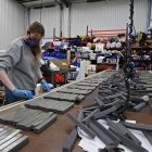 La ralentización de la economía también se ha sentido en la producción de bienes y servicios.