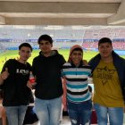 Hinchas argentinos llegaron al estadio para dar su respaldo a la Tri.