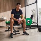 Cristiano Ronaldo renovó por una década más su contrato como imagen de una empresa de nutrición deportiva.