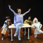 El elenco de esta historia.