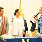 Paola Pabón (centro) presidenta y Julio Robles (izquierda) vicepresidente de Congope. Foto: Prefectura de Pichincha