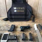 Evidencias. A los sospechosos se les encontró armas de fuego, celulares y otras evidencias.