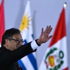El presidente de Colombia, Gustavo Petro, llega para participar en la cumbre suramericana hoy, en el palacio de Itamaraty, sede de la cancillería brasileña, en Brasilia (Brasil). EFE/ André Borges