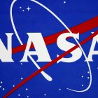 Vista del logo de la NASA, en una fotografía de archivo.