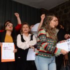 Colectivos de mujeres han impulsado varias acciones para rechazar y revertir la decisión de el CNE y las organizaciones políticas.