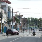 La policía trata de revisar las cámaras del sector para recabar indicios de este doble crimen.