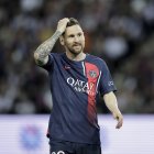 Paris (France), 15/04/2023.- Paris Saint Germain"s Lionel Messi reacts during the French Ligue 1 soccer match between Paris Saint Germain and Clermont Foot 63 in Paris, France, 03 June 2023. (Francia) EFE/EPA/CHRISTOPHE PETIT TESSON